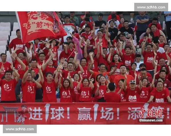 苏超应援燃爆！飞机军舰官方助阵，3 万上座率掀城市文化狂欢